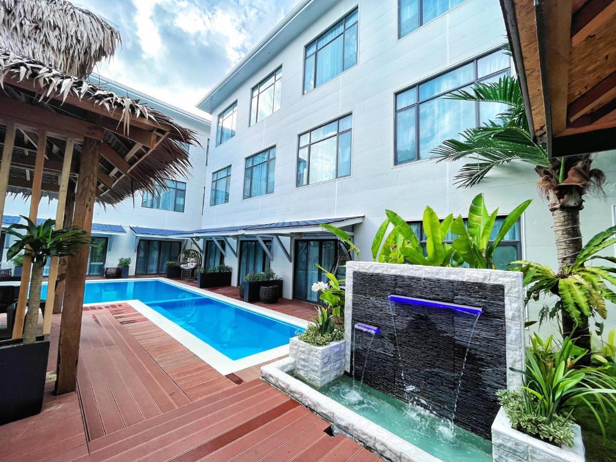 Siargao Seasky Resort Catangnan Extérieur photo